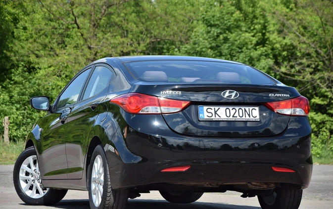 Hyundai Elantra cena 29900 przebieg: 142000, rok produkcji 2011 z Węgorzewo małe 631